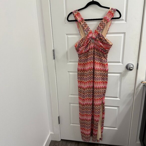 Saylor Colorful Chevron Midi Dress Size Medium - Picture 1 of 4